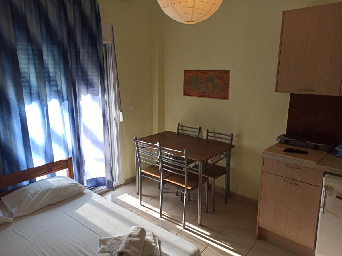 Zorbas Sand Aparthotel Flogita Bilik gambar